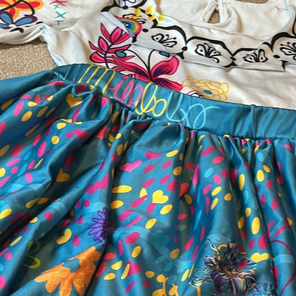 Mirabel - Halloween costume - Encanto dress - dress up pretend play - Disney - Picture 7 of 10